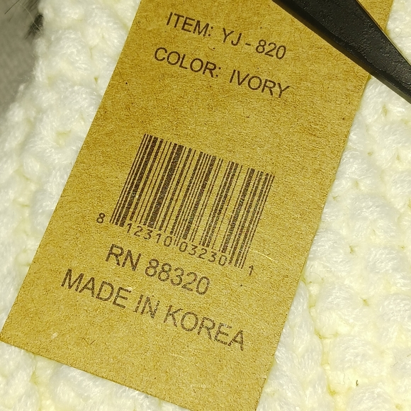 NWT! C.C Winter Hat - Picture 7 of 7